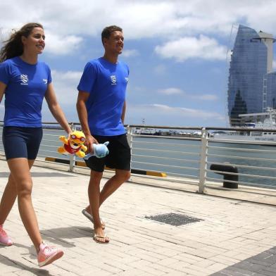 YEOSU, Coreia do Sul, 11/7/2019: os nadadores Viviane Jungblut e Diogo Villarinho antes de treino da seleção brasileira de maratonas aquáticas. Campeonato Mundial dos Esportes Aquáticos.