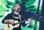 Ed Sheeran revela em entrevista no YouTube que está casado