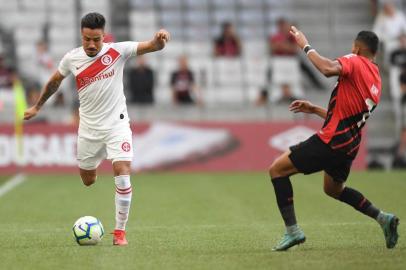  Athletico Paranaense enfrenta o Inter em Curitiba.