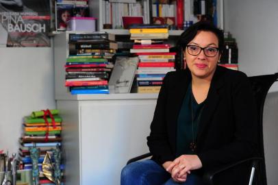  CAXIAS DO SUL, RS, BRASIL, 17/05/2017. Feira do Livro 2017 - Escritora Natalia Borges Polesso será a patrona da 33ª Feira do Livro de Caxias do Sul. Feira irá retornar à praça Dante Alighieri na edição deste ano. (Porthus Junior\Agência RBS)