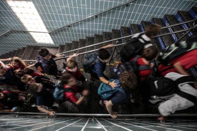  PORTO ALEGE, RS, BRASIL - 2019.02.18 - Movimentação de volta ás aulas no colégio Farroupilha, em Porto Alegre. (Foto: ANDRÉ ÁVILA/ Agência RBS)Indexador: Andre Avila