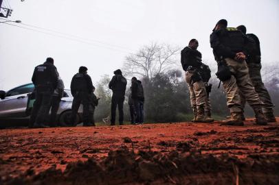  MONTENEGRO, RS, BRASIL - 16/07/2019 - Cerco a 3km do local onde policial civil foi morto em Montenegro.