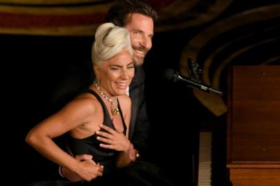 Lady Gaga e Bradley Cooper 