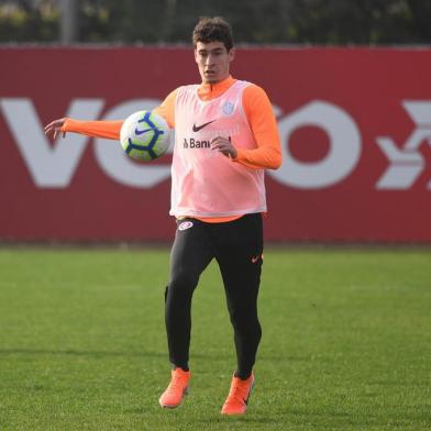  2019-07-13 Rodrigo Dourado no treino do Inter no CT Parque Gigante. Foto Ricardo Duarte/Inter