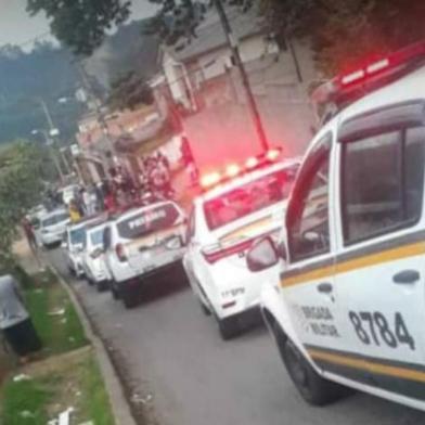 confronto entre traficantes e policia