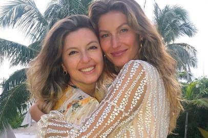 Gisele Bündchen e a irmã gêmea Patrícia