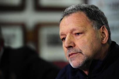 CAXIAS DO SUL, RS, BRASIL, 25/06/2019. Coletiva do prisidente da SER Caxias, após anúncio da demissão do técnico Pinga, na tarde desta terça-feira. Na foto, presidente do Caxias, Valmor Francisco Miola. (Porthus Junior/Agência RBS)