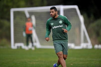 CAXIAS DO SUL, RS, BRASIL, 23/07/2019Treino do Juventude no CT antes do jogo contra o São José (POA), pela série C. Carlos Henrique - Atacante(Lucas Amorelli/Agência RBS)