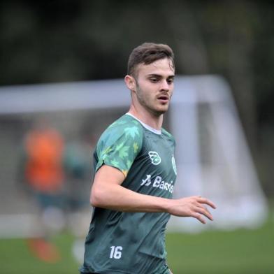 CAXIAS DO SUL, RS, BRASIL, 23/07/2019Treino do Juventude no CT antes do jogo contra o São José (POA), pela série C. Gabriel Poveda - atacante(Lucas Amorelli/Agência RBS)