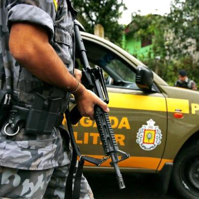  PORTO ALEGRE, RS, BRASIL, 26-07-2019: Brigada Militar faz rondas no bairro Cascata, após crimes e tiroteios no dia anterior (FOTO FÉLIX ZUCCO/AGÊNCIA RBS, Editoria de Notícias).Indexador: Felix Zucco