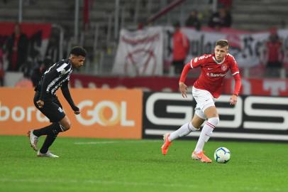 PORTO ALEGRE (RS), 27/7/2019: o zagueiro Bruno Fuchs foi um dos destaques do Inter contra o Ceará no Beira-Rio, em partida válida pelo Brasilierão.