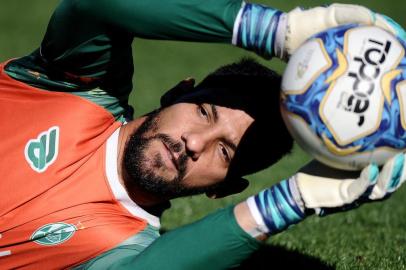  CAXIAS DO SUL, RS, BRASIL (31/07/2019)Penúltimo treino do Juventude antes de viajar para Rio Branco do Acre. Na foto, goleiro Marcelo Carné. (Antonio Valiente/Agência RBS)