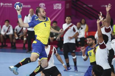 handballLima, Thursday  08 01 2019 -  Henrique Teixeira from Brazil  during a Men Preliminary Round Handball match against Peru at the Villa Deportivo Nacional - VIDENA at the Pan American Games Lima 2019.Copyright Miguel Bellido / Lima 2019Mandatory credits: Lima 2019** NO SALES ** NO ARCHIVES **Editoria: ihvLocal: LimaIndexador: Miguel BellidoFonte: Lima 2019