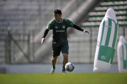 CAXIAS DO SUL, RS, BRASIL, 01/08/2019Treino do Juventude no Jaconi antes de jogar contra o Atlético 0 AC pela série C do campeonato Brasileiro. Renato Cajá (Lucas Amorelli/Agência RBS)