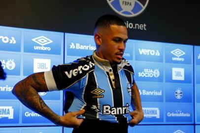  PORTO ALEGRE, RS, BRASIL 02/08/2019 - Apresentação de Luciano no Grêmio. (FOTO: ROBINSON ESTRÁSULAS/AGÊNCIA RBS)