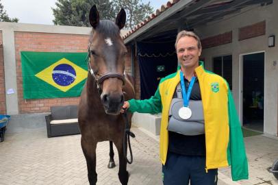  DEPOIS DO SUSTO, COM A QUEDA DO CAVALO NO PAN E FRATURAS NAS COSTELAS, RUY FONSECA TEM ALTA DE HOSPITAL EM LIMA