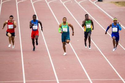 AthleticsLima, Tuesday August 06, 2019 - Enrique Polanco from Chile, left, Mayovanex De Oleo from The Dominican Republic, Rodrigo Pereira from Brazil, Emanuel Archibald from Guyana and Michael Rogers from the USA during the Mens 100m Semifinal 2/3 Athletics at the Villa Deportiva Nacional - VIDENA at the Pan American Games Lima 2019. Copyright Miriam Jeske / Lima 2019Mandatory credits: Lima 2019** NO SALES ** NO ARCHIVES **Editoria: athLocal: LimaIndexador: Miriam JeskeFonte: Lima 2019