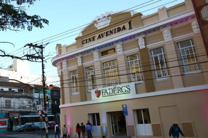  PORTO ALEGRE, RS, BRASIL, 15-06-2015 - Reforma no Cine Avenida, na avenidaVenâncio Aires, este local será uma faculdade, a Fadergs.(Foto:CARLOS MACEDO/Agência RBS)