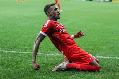  BELO HORIZONTE-MG, - 07.08.2019 - Copa do Brasil 2019 - Cruzeiro vs Internacional - Edenilson do Internacional comemora seu gol durante a partida entre Cruzeiro e Internacional, pela semifinal da Copa do Brasil 2019, no Estádio Mineirão, nesta quarta-feira 07. (Foto: Max Peixoto/DiaEsportivo/Folhapress)