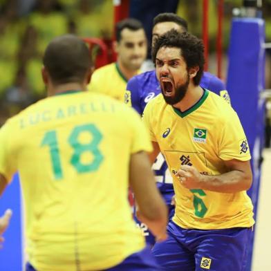 Seleção masculina de vôlei, com o caxiense Fernando Cachopa (6), inicia a disputa do Pré-Olímpico na Bulgária.