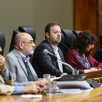 André Carus preside audiência pública sobre o Cais Mauá