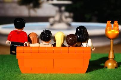 LEGO lança coleção de 25 anos de FRIENDS