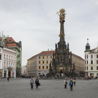 Olomouc offers architecture and a college-town feel.OLOMOUC, Czech Republic â BC-TRAVEL-TIMES-EUROPE-ALTERNATIVES-ART-NYTSF â  Olomouc offers architecture and a college-town feel. (CREDIT: Andreas Meichsner/The New York Times)--ONLY FOR USE WITH ARTICLE SLUGGED -- BC-TRAVEL-TIMES-EUROPE-ALTERNATIVES-ART-NYTSF -- OTHER USE PROHIBITED.Editoria: TRALocal: OlomoucIndexador: Andreas MeichsnerFonte: NYTNSFotógrafo: STR