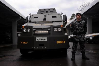  BENTO GONÇALVES, RS, BRASIL (12/08/2019)Brigada Militar de Bento Gonçalves conta com um novo veículo blindado. Após doações, carro-forte foi adaptado para uso policial e será utilizado em situações pontuais, como assaltos a bancos. (Antonio Valiente/Agência RBS)