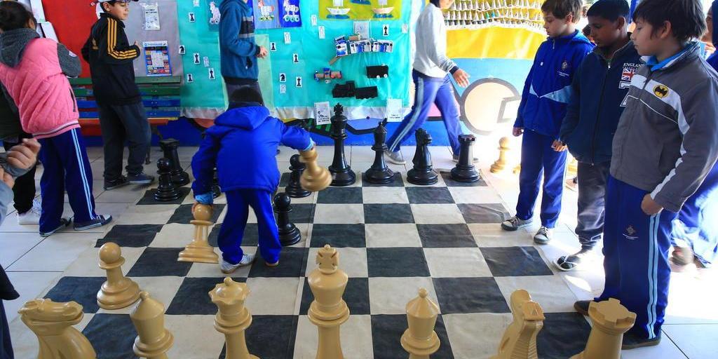 A idade certa para aprender xadrez - Escola Online de Xadrez
