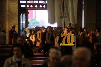  CAXIAS DO SUL, RS, BRASIL, 15/08/2019 - Pastoral das Capelinhas da Visita Domiciliar da Paróquia de São Pelegrino completa 70 anos em Caxias do Sul. Missa com recepção das 136 capelinhas nesta quinta-feira (15) abriu a festa religiosa que segue até domingo (18). (Marcelo Casagrande/Agência RBS)