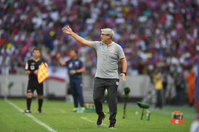 Técnico Odair Hellmann em Fortaleza x Inter pelo Brasileirão