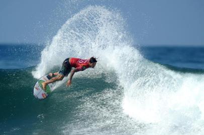  Brazils Gabriel Medina performs a manouvre on a wave one day before the start of the World Surf League mens championship tour surfing event at Keramas in Gianyar on Indonesias resort island of Bali on May 12, 2019. (Photo by SONNY TUMBELAKA / AFP)Editoria: SPOLocal: GianyarIndexador: SONNY TUMBELAKASecao: surfingFonte: AFPFotógrafo: STR