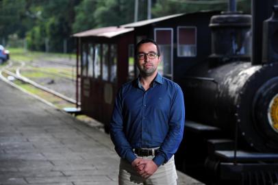  CAXIAS DO SUL, RS, BRASIL 03/04/2019O Secretário de Cultura Joelmir da Silva Neto na Estação Férrea de Caxias do Sul.(Felipe Nyland/Agência RBS)