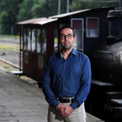  CAXIAS DO SUL, RS, BRASIL 03/04/2019O Secretário de Cultura Joelmir da Silva Neto na Estação Férrea de Caxias do Sul.(Felipe Nyland/Agência RBS)