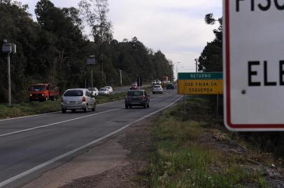  CAXIAS DO SUL, RS, BRASIL, 21/07/2019 - Pardais estão desativados nas rodovias gaúchas. NA FOTO: ERS 122, próximo ao Campus 8 da UCS. (Marcelo Casagrande/Agência RBS)