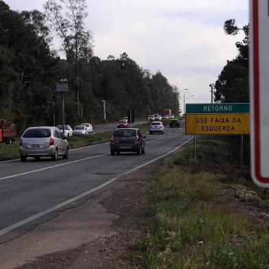  CAXIAS DO SUL, RS, BRASIL, 21/07/2019 - Pardais estão desativados nas rodovias gaúchas. NA FOTO: ERS 122, próximo ao Campus 8 da UCS. (Marcelo Casagrande/Agência RBS)