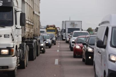 Congestionamento da ponte do Saco da ALemoa