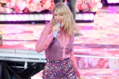 NEW YORK, NEW YORK - AUGUST 22: Taylor Swift performs on ABCs Good Morning America at SummerStage at Rumsey Playfield, Central Park on August 22, 2019 in New York City.   Dia Dipasupil/Getty Images for ABA/AFP