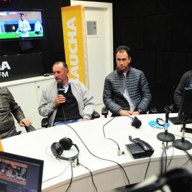  CAXIAS DO SUL, RS, BRASIL, 22/08/2019. Programa Show dos Esportes recebe ex-atletas do Esportivo, time de Bento Gonçalves que está comemorando 100 anos no sábado 24/08. Raquete, Toninho Fronza, Palito e Alfredo. (Porthus Junior/Agência RBS)