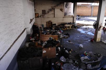  CAXIAS DO SUL, RS, BRASIL (15/08/2019)Vizinhos reclaman de ocupação de antigo prédio abandonado. (Antonio Valiente/Agência RBS)