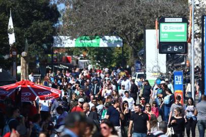  ESTEIO, RS, BRASIL, 25-08-2019: Forte público no final de semana de abertura da Expointer, no Parque de Exposições Assis Brasil em Esteio (FOTO ISADORA NEUMANN/AGÊNCIA RBS, Editoria de Campo e Lavoura).