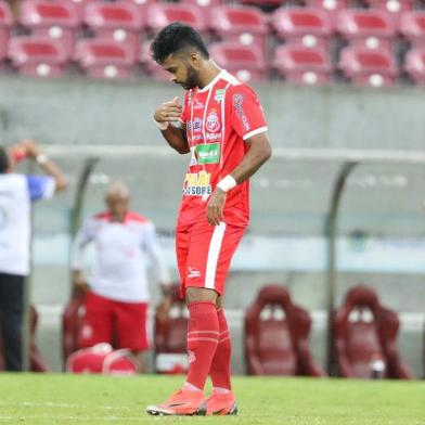 Santa Cruz e ImperatrizO jogador Matheus Lima comemora gol do Imperatriz durante a partida entre Santa Cruz PE e Imperatriz MA, válida pela Série C do Campeonato Brasileiro 2019, no Estádio Arena de Pernambuco em São Lourenço da Mata, região metropolitana do Recife (PE), nesta sexta-feira (02). Marlon Costa/Futura PressEditoria: ESPLocal: RECIFEIndexador: MARLON COSTA/FUTURA PRESS