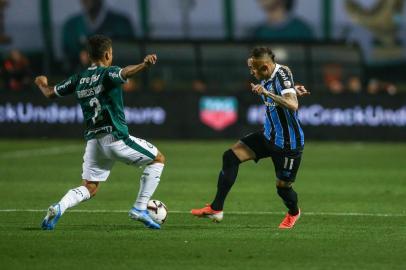 Gremio x PalmeirasRS - FUTEBOL/CONMEBOL LIBERTADORES 2019 /GREMIO X PALMEIRAS - ESPORTES - Lance da partida entre Palmeiras e Gremio disputada na noite desta terca-feira, no EstÃ¡dio do Pacaembu, valida pelas quartas de final da Conmebol Libertadores 2019. FOTO: LUCAS UEBEL/GREMIO FBPAEditoria: SPOIndexador: Lucas UebelSecao: futebolFonte: Gremio.netFotógrafo: Gremio x Palmeiras