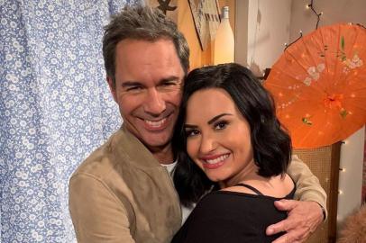 Demi Lovato e Eric McCormack em Will and Grace