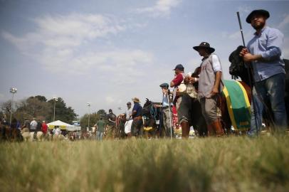  ESTEIO, RS, BRASIL - 2019.08.30 - Evento com autoridades para o desfile dos campeões, na Expointer. Estavam presentes a ministra da Agricultura, Pecuária e Abastecimento, Tereza Cristina e o governador do Estado do RS, Eduardo Leite. (Foto: ANDRÉ ÁVILA/ Agência RBS)