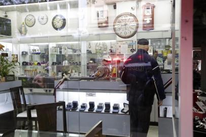 Assalto na Galeria Santa Fé, na Avenida Salgado Filho, centro de Porto Alegre, no dia 2/9/2019