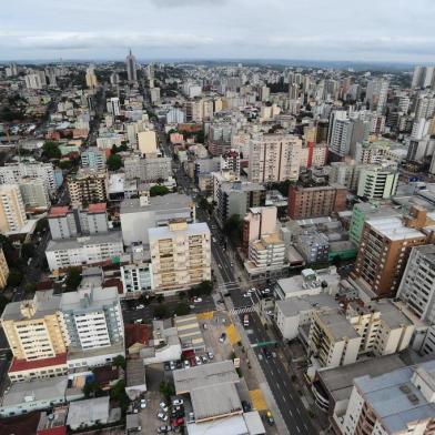  CAXIAS DO SUL, RS, BRASIL, 16/11/2016. Vistas aéreas da cidade de Caxias do Sul. (Porthus Junior/Pioneiro)