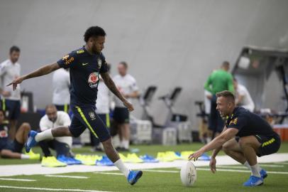  Treino da Seleção Brasileira no Centro de treinamento do Miami Dolphins. Neymar e Arthur. Lucas Figueiredo/CBFIndexador: Lucas Figueiredo/CBF