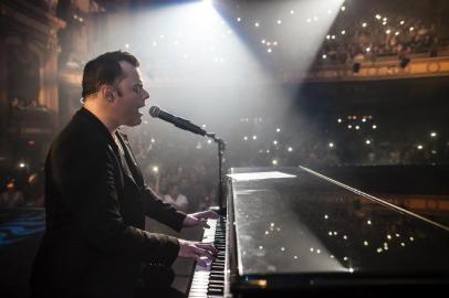 Marc Martel, voz de Freddie Mercury nas músicas do filme Bohemian Rhapsody, se apresenta no Brasil. The Ultimate Queen Celebration traz o cantor para o Rio, SP e Porto Alegre em maio de 2020.