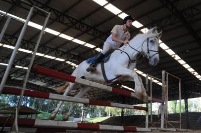  CAXIAS DO SUL, RS, BRASIL 28/09/2018Neste fim de semana ocorre a 4ª etapa da Copa de Saltos 2018 organizada pela Liga Hípica do Vale dos Sinos. (Felipe Nyland/Agência RBS)